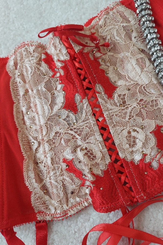 Victorias Secret valentine red corset garter belt - Picture 6 of 12